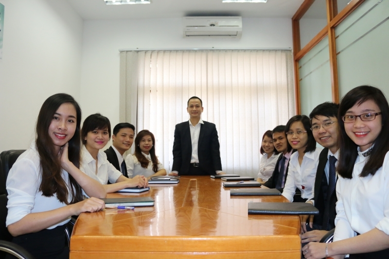 Đội ngũ luật sư và chuyên viên pháp lý tại công ty Luật Trí Minh