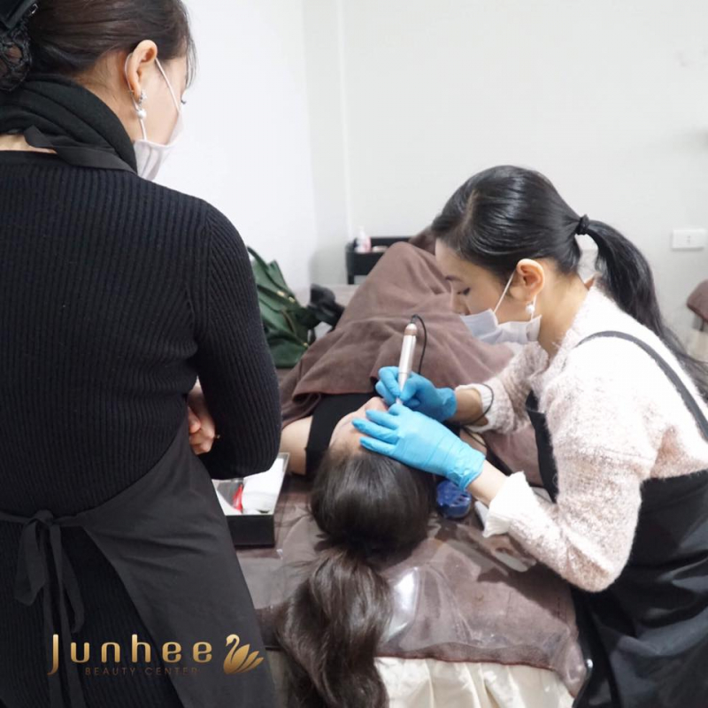 Junhee Beauty Center