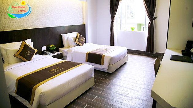 phòng Premium Deluxe Twin khách sạn Minh chiến