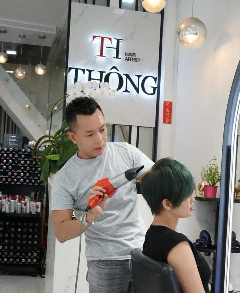 Kiểu tóc nhuộm ấn tượng tại Thông Hair Salon