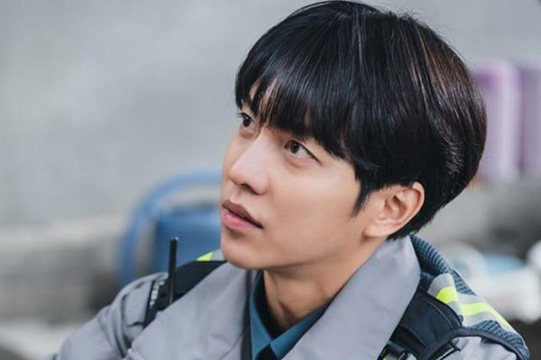 Lee Seung Gi trong vai một anh chàng "lính mới" thơ ngây